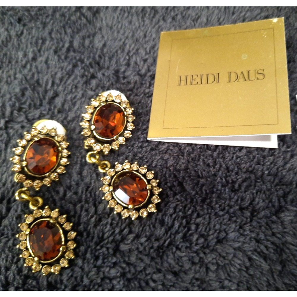 VTG HEIDI DAUS Champagne Color Swarovski Crystal Dangle Drop Clip Earrings - Picture 6 of 8